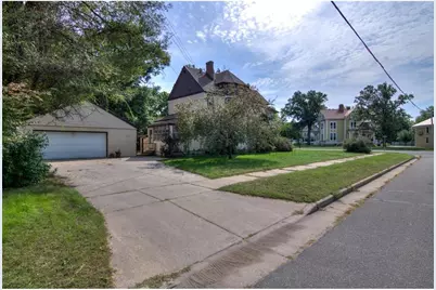 324 Coleman Street, Chippewa Falls,  54729 - Photo 31