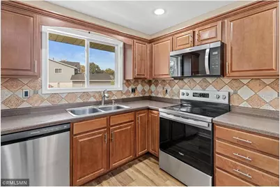 1612 Helena Road, Oakdale, MN 55128 - Photo 13