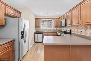 1612 Helena Rd, Oakdale, MN 55128 - Photo 11