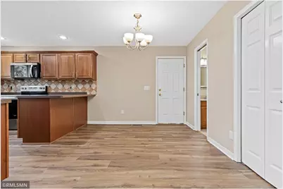 1612 Helena Road, Oakdale, MN 55128 - Photo 9