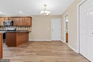 1612 Helena Rd, Oakdale, MN 55128 - Photo 9