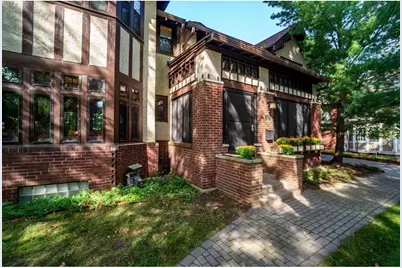 329 Park Circle, Menomonie, WI 54751 - Photo 9