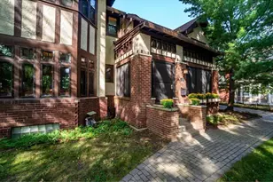 329 Park Cir, Menomonie, WI 54751 - Photo 9