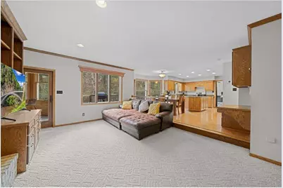 553 Omaha Road, Hudson, WI 54016 - Photo 9