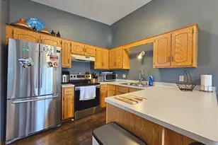 7664 Steepleview Rd, Saint Paul, MN 55125 - Photo 9