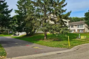 7664 Steepleview Rd, Saint Paul, MN 55125 - Photo 5