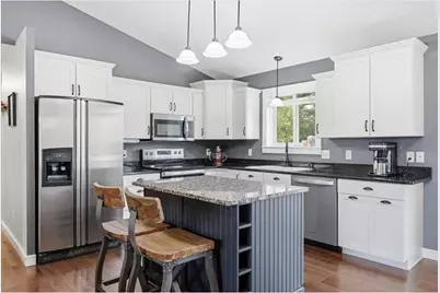 1651 Possum Way, New Richmond, WI 54017 - Photo 9