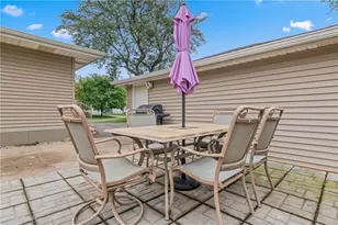 616 Hattie Ln, Saint Paul, MN 55125 - Photo 29