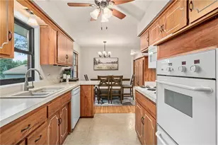 616 Hattie Ln, Saint Paul, MN 55125 - Photo 13