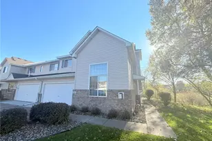 3206 Juniper Cir, Saint Paul, MN 55125 - Photo 9