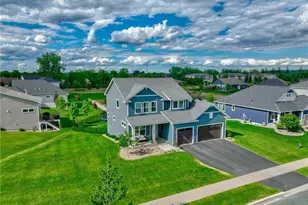 1439 Lee Cir, Hudson, WI 54016 - Photo 11