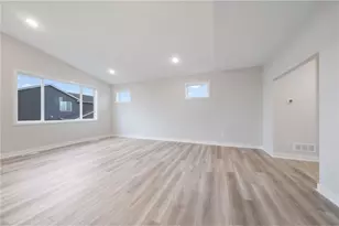 1335 Orchid Wy, New Richmond, WI 54017 - Photo 15