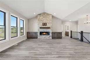 296 Vly Ests Ct, Hudson, WI 54016 - Photo 9