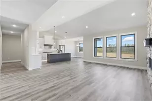 296 Vly Ests Ct, Hudson, WI 54016 - Photo 11