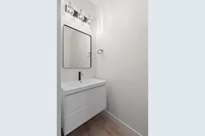 425 W 8th Street #20, New Richmond, WI 54017 - Photo 9