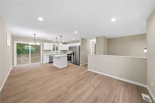 256 Dakota Ave, Roberts, WI 54023 - Photo 5