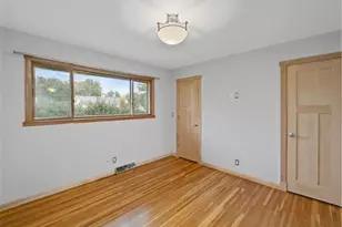 568 Locust St, Prescott, WI 54021 - Photo 13