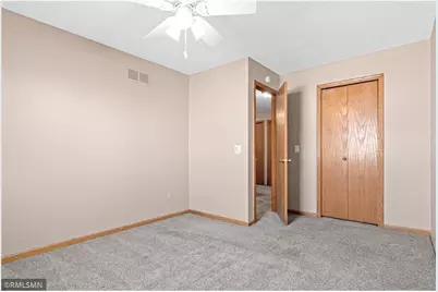 7813 Hemingway Avenue, Cottage Grove, MN 55016 - Photo 25