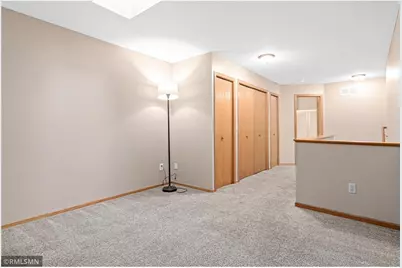 7813 Hemingway Avenue, Cottage Grove, MN 55016 - Photo 19