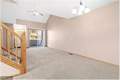 7813 Hemingway Avenue, Cottage Grove, MN 55016 - Photo 11