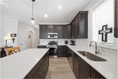 1310 Rose Street, New Richmond, WI 54017 - Photo 5