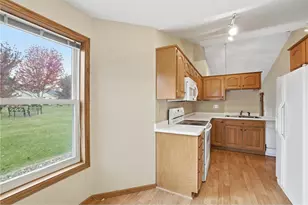 700 Leroy Ln, River Falls, WI 54022 - Photo 11