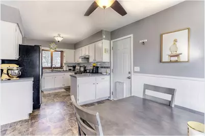 1355 Sycamore Street, River Falls, WI 54022 - Photo 9