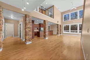 214 Madison Cir, Hudson, WI 54016 - Photo 3