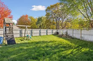 1050 Pheasant Run, New Richmond, WI 54017 - Photo 11