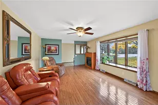 719 Countryview Cir, Hudson, WI 54016 - Photo 7