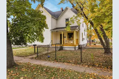 530 Hobart Street, Eau Claire, WI 54703 - Photo 1