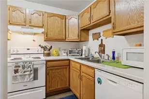 838 Highview Dr, New Richmond, WI 54017 - Photo 11