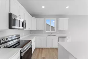 1354 Wisteria Ln, New Richmond, WI 54017 - Photo 11