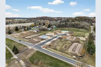 1043 Legend Lane, River Falls, WI 54022 - Photo 9