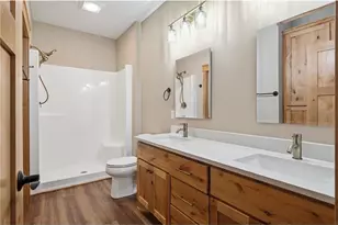 1093 Legend Ln, River Falls, WI 54022 - Photo 17