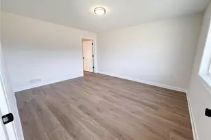 617 Field Point St, Roberts, WI 54023 - Photo 13