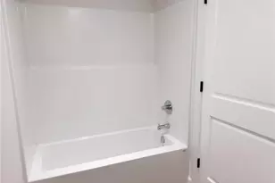 617 Field Point St, Roberts, WI 54023 - Photo 11