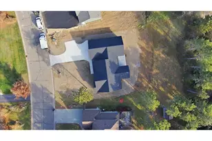 1422 Creekwood Dr, New Richmond, WI 54017 - Photo 5