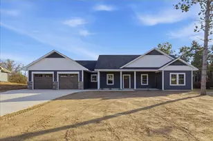 1422 Creekwood Dr, New Richmond, WI 54017 - Photo 19
