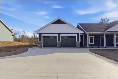 1422 Creekwood Drive, New Richmond, WI 54017 - Photo 11