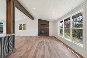 1029 Sommers St, Hudson, WI 54016 - Photo 7