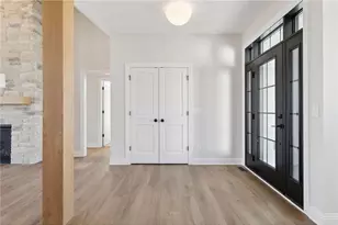 610 Field Point St, Roberts, WI 54023 - Photo 7