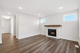 2990 Coventry Cir, River Falls, WI 54022 - Photo 5