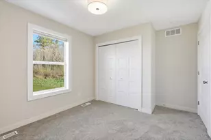 2990 Coventry Cir, River Falls, WI 54022 - Photo 25