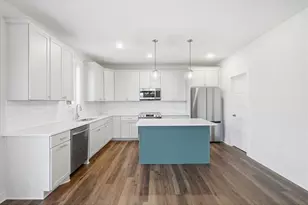 2990 Coventry Cir, River Falls, WI 54022 - Photo 9