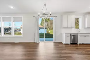 2990 Coventry Cir, River Falls, WI 54022 - Photo 13