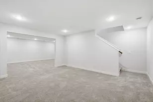 2990 Coventry Cir, River Falls, WI 54022 - Photo 35