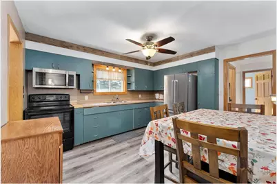 305 S Clark Street, Thorp, WI 54771 - Photo 5