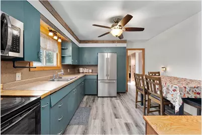 305 S Clark Street, Thorp, WI 54771 - Photo 9