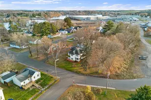 1045 Grove St, Cumberland, WI 54829 - Photo 5